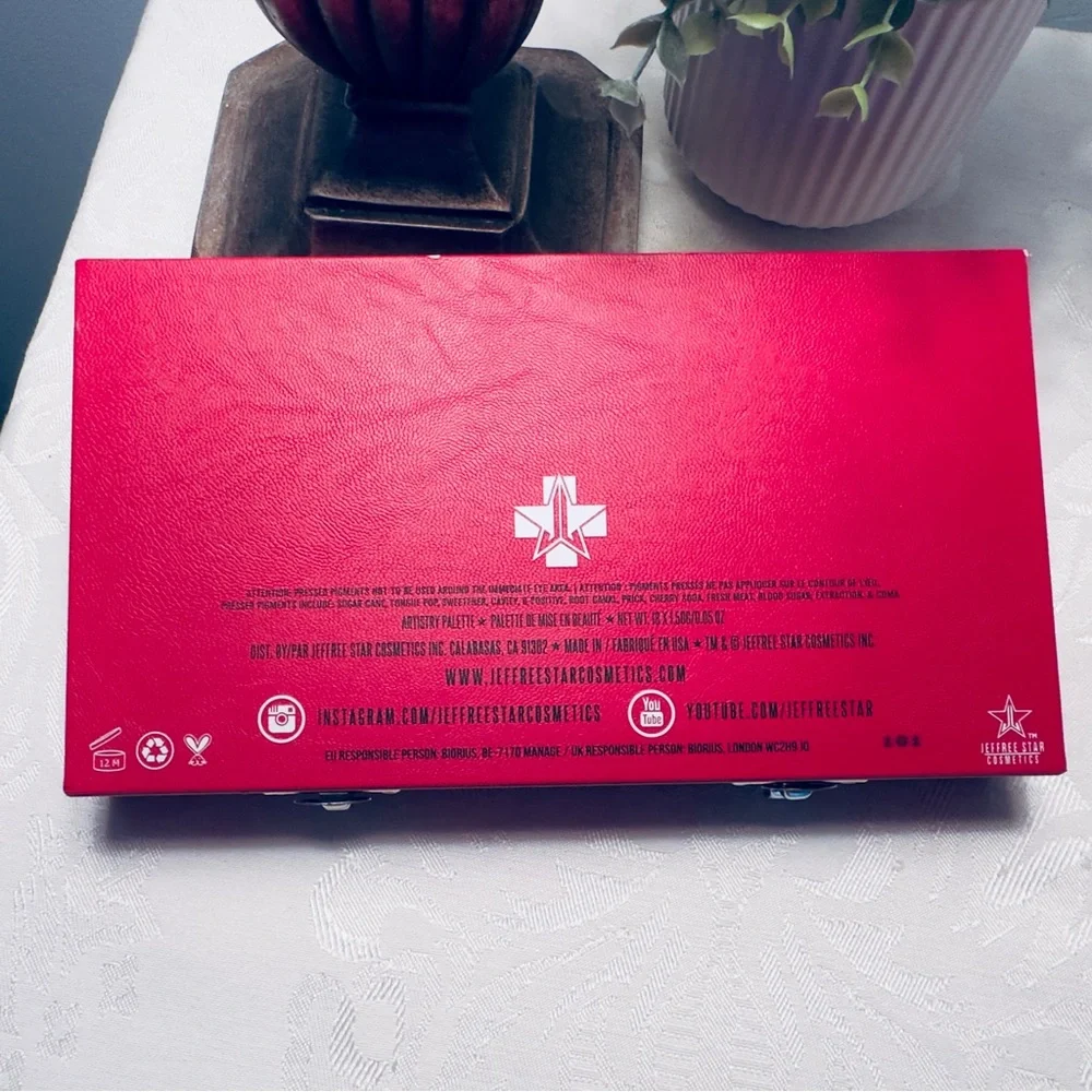 NWT Jeffree Star Blood Sugar Eyeshadow Palette in its Authentic Red Case
